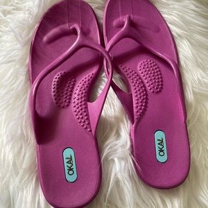 Oka flip-flops